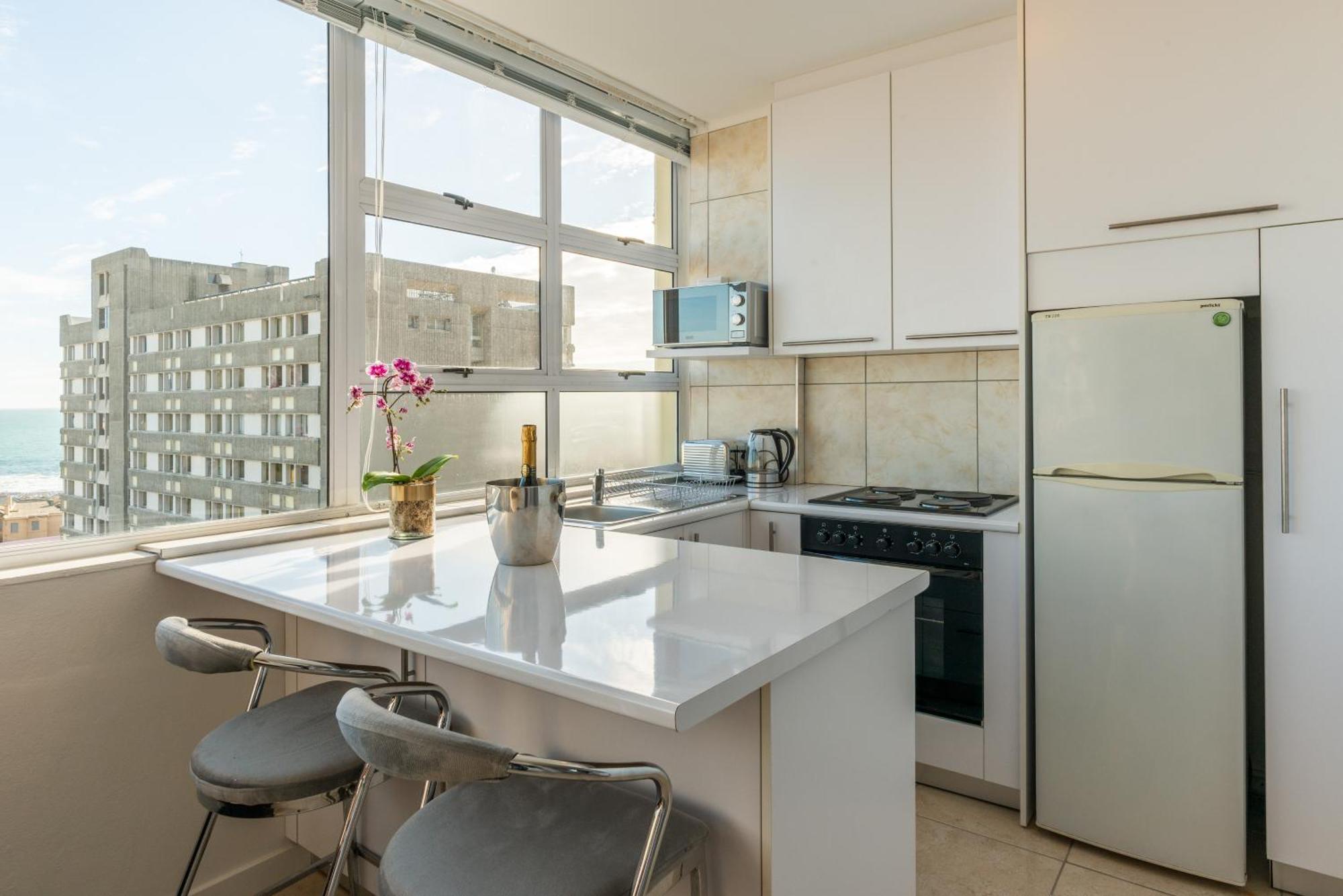 Montclaire 50F Apartment Кейптаун Екстериор снимка